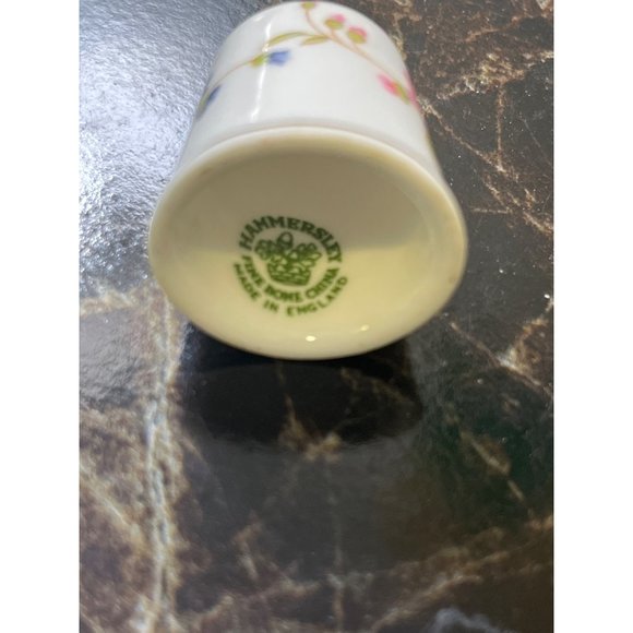 Vintage Hammersley Bone China Thimble, Floral Design - Picture 5 of 5
